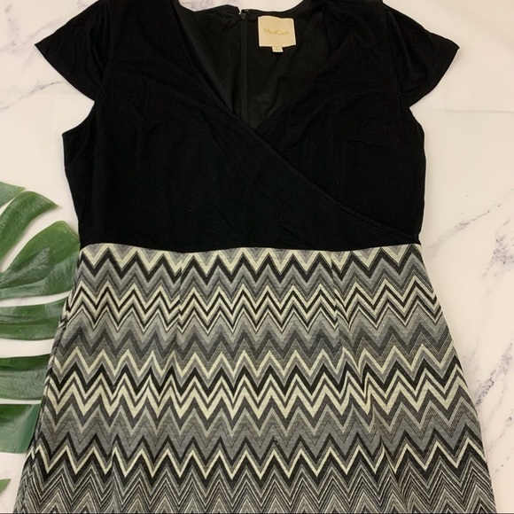 Modcloth black and gray striped cap sleeve sheath dress with pockets - Picture 3 of 12